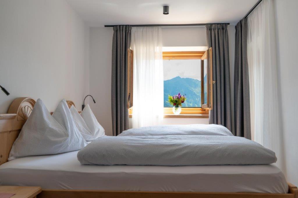 Gasthof Hochfirst Bed and Breakfast Corvara in Passiria Exteriör bild
